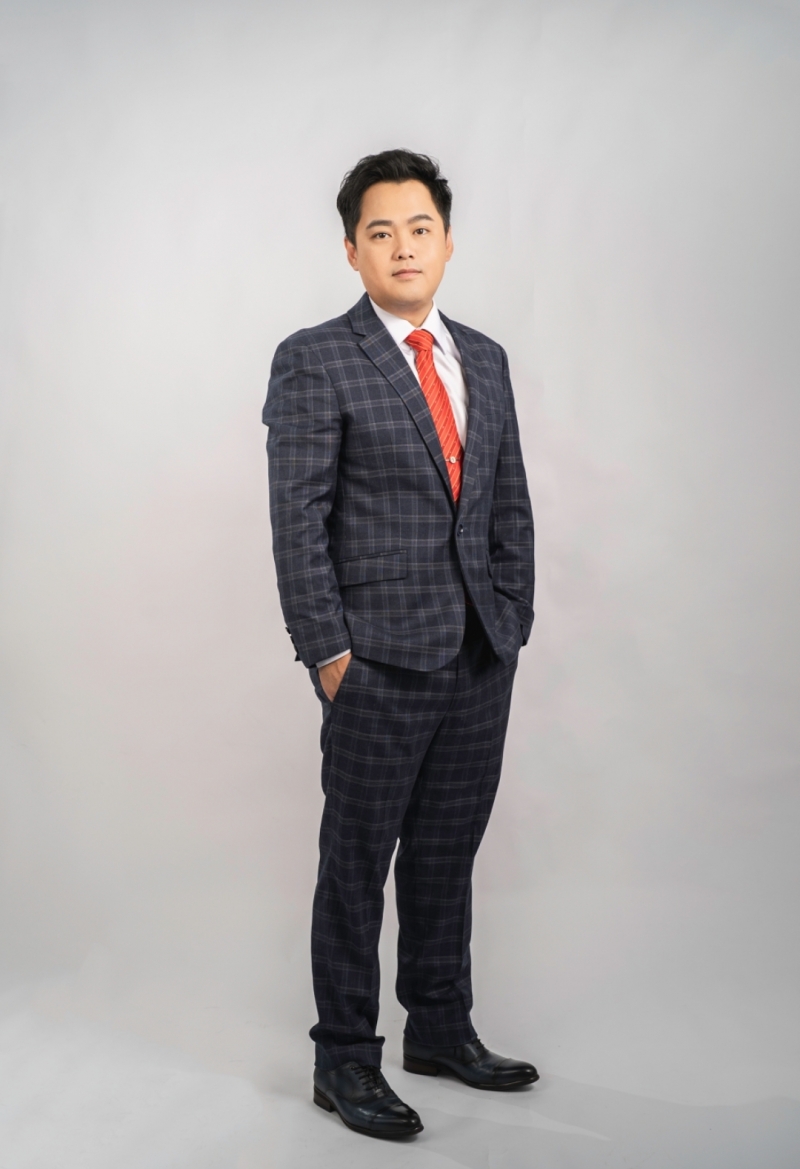 房仲 小朱 照片