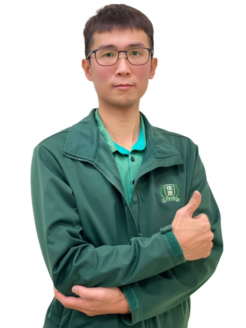 房仲 黃瀚毅 照片