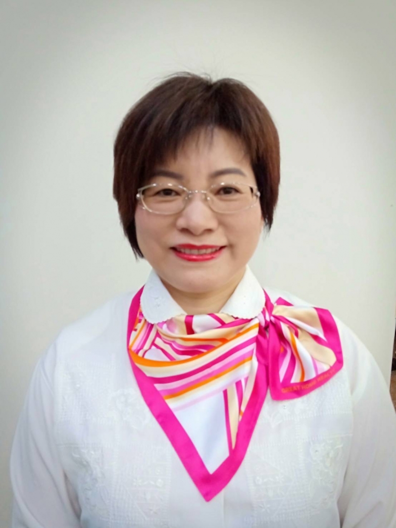 房仲 卓麗秋 照片