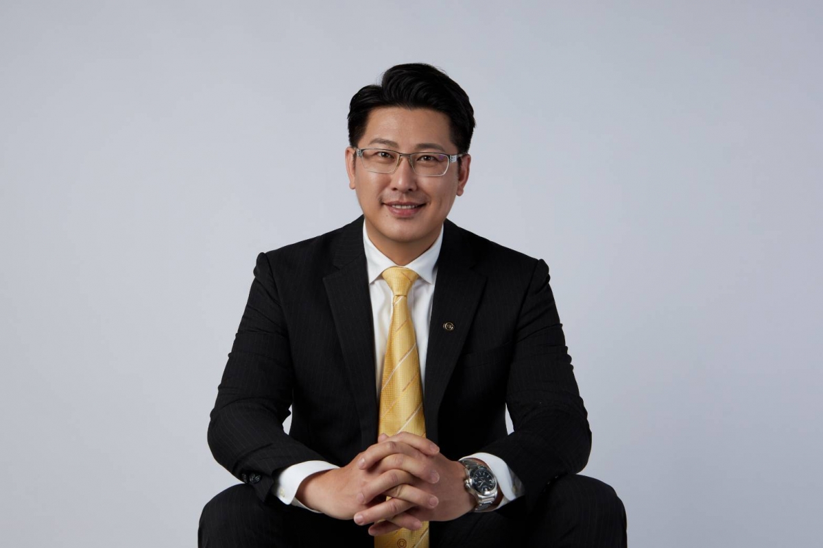 房仲 段懿定 照片