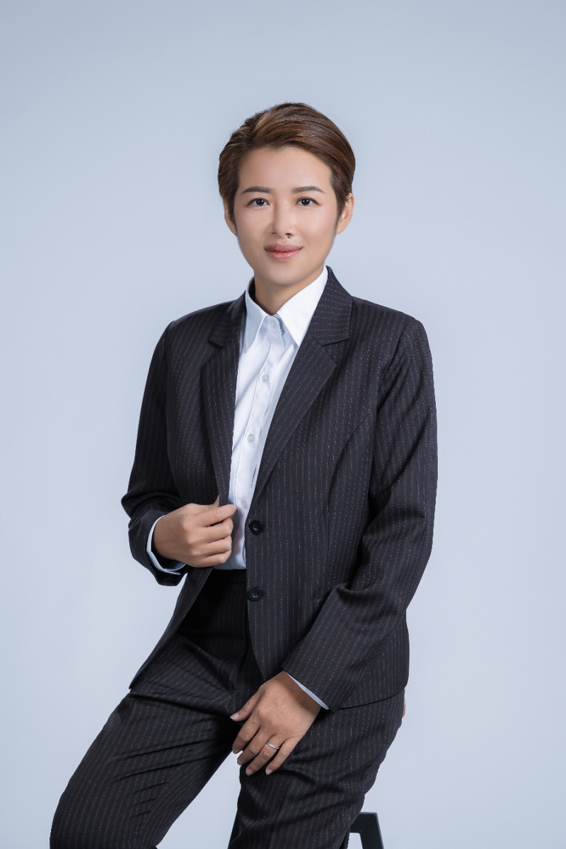 房仲 謝瑋鄉 照片