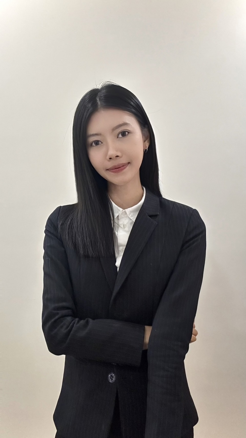 房仲 潘佳玲 照片
