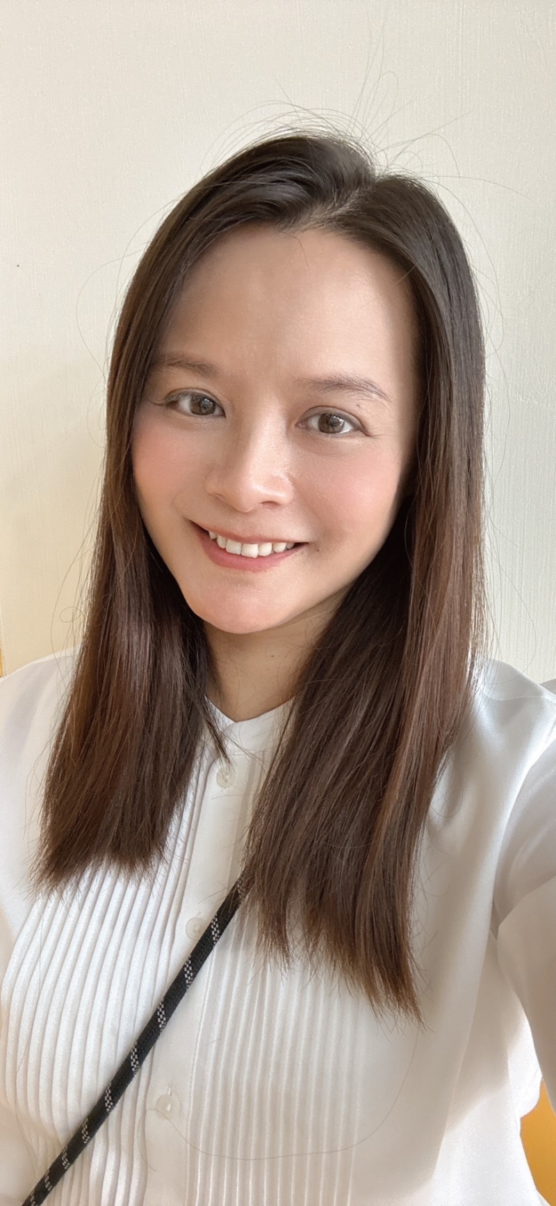 房仲 洪子詅 照片
