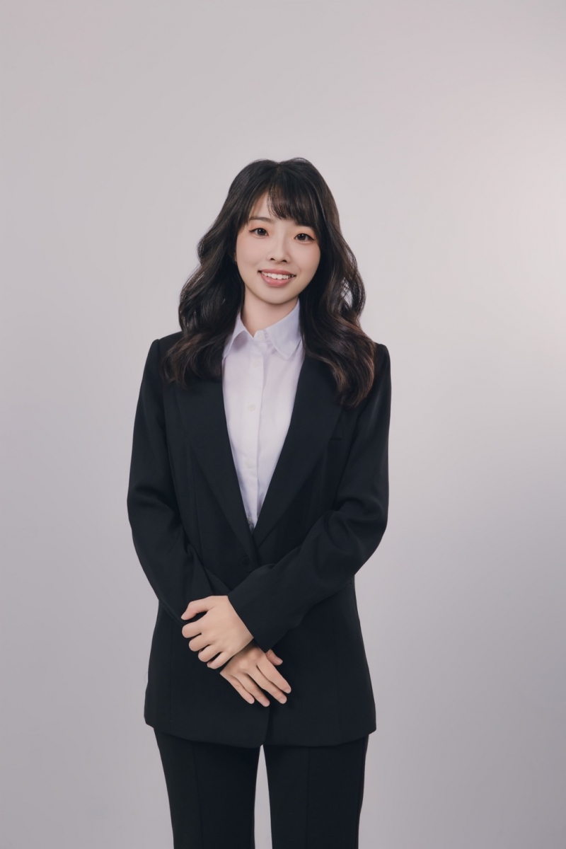 房仲 陳憶霈 照片