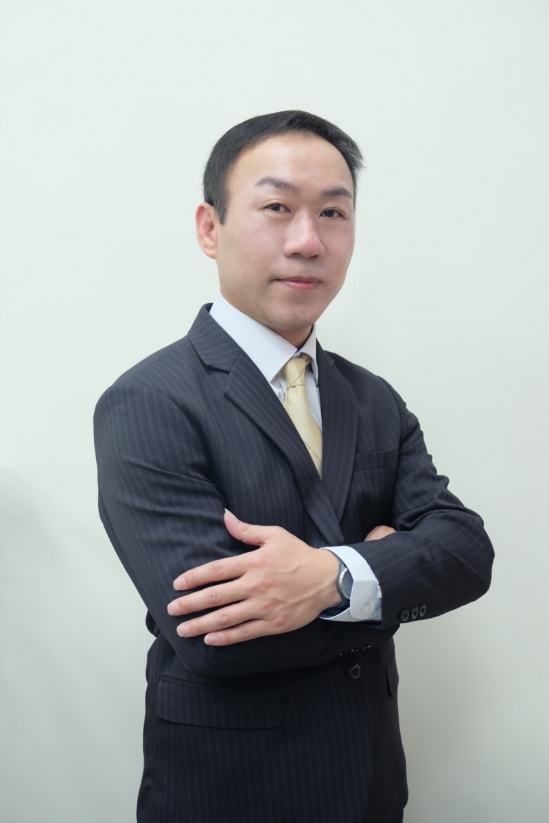 房仲 田文華 阿華田 照片