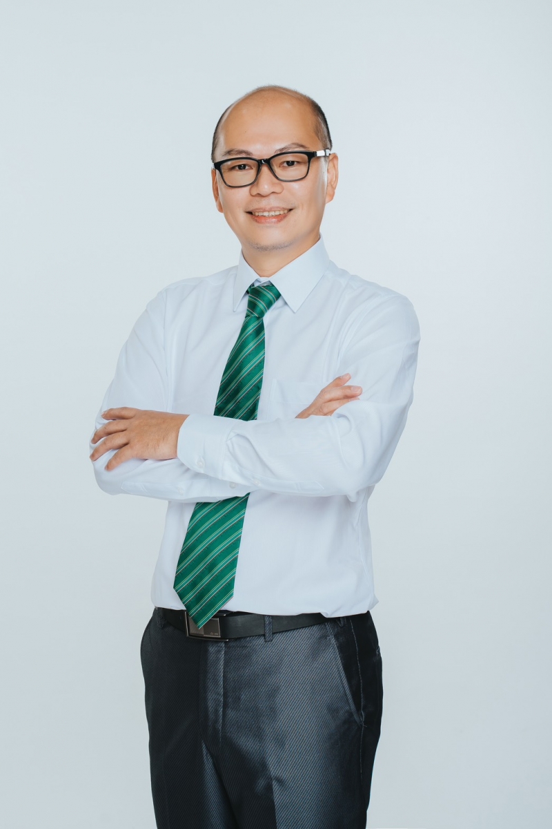 房仲 小陳 照片