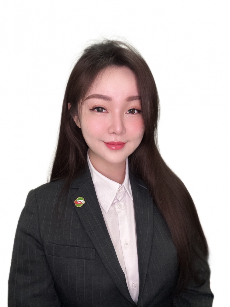 房仲 陳蓉萱 照片