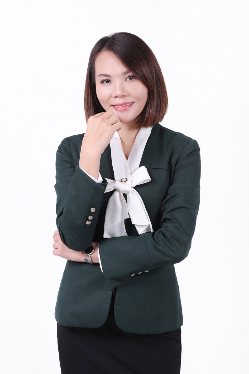 房仲 岑惠 照片