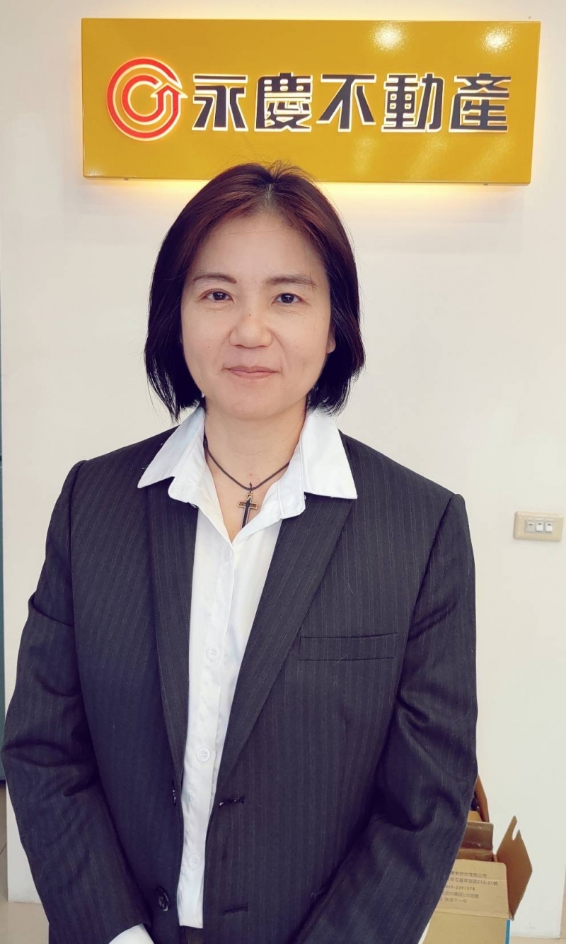 房仲 高仁慈 照片