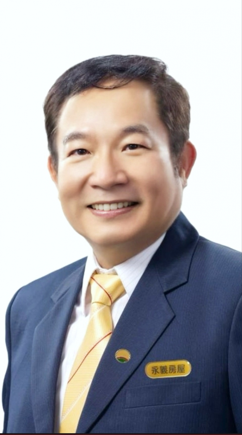 房仲 黃聖筌 照片