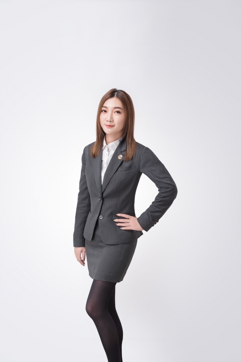 房仲 小邱 照片